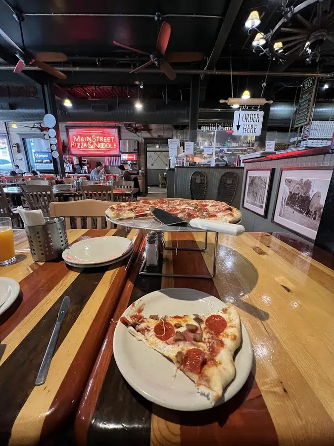 Main Street Pizza & Noodle